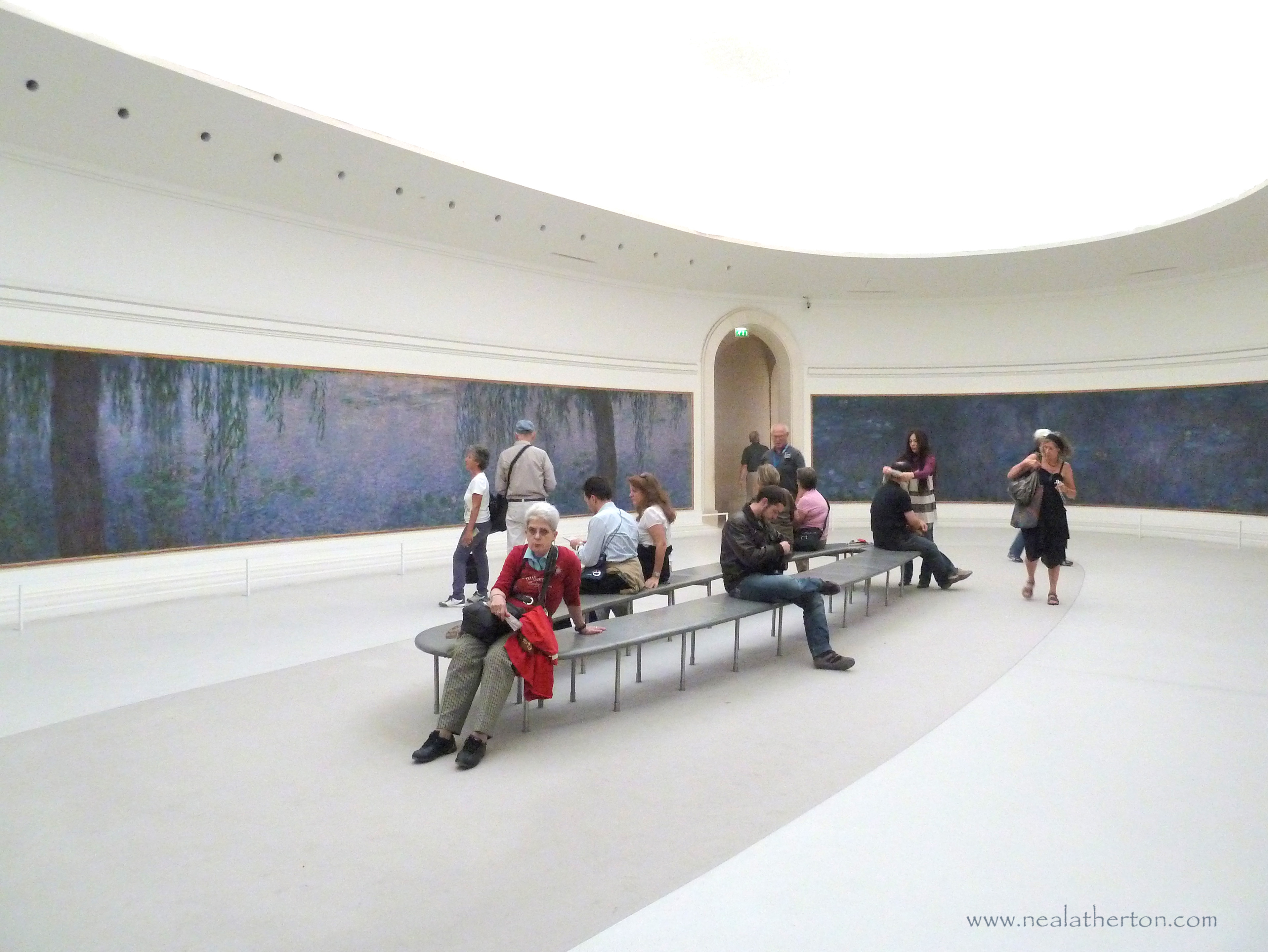 Alt="Photo of Monet Water Lily canvas in Orangerie Paris France from French Travel Guide Books Kindle"