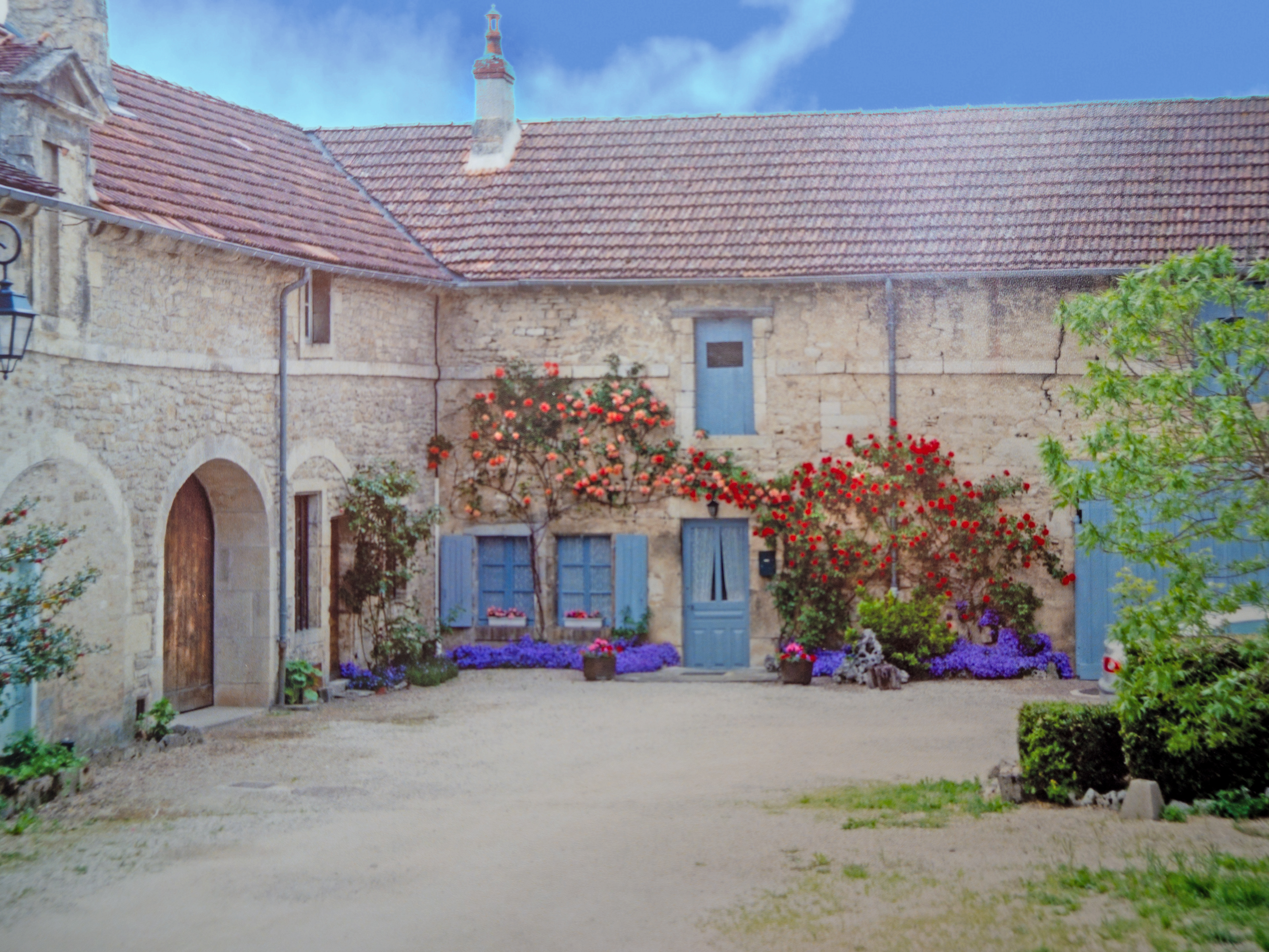 Alt="Photo of house in Flavigny Northern Burgundy"