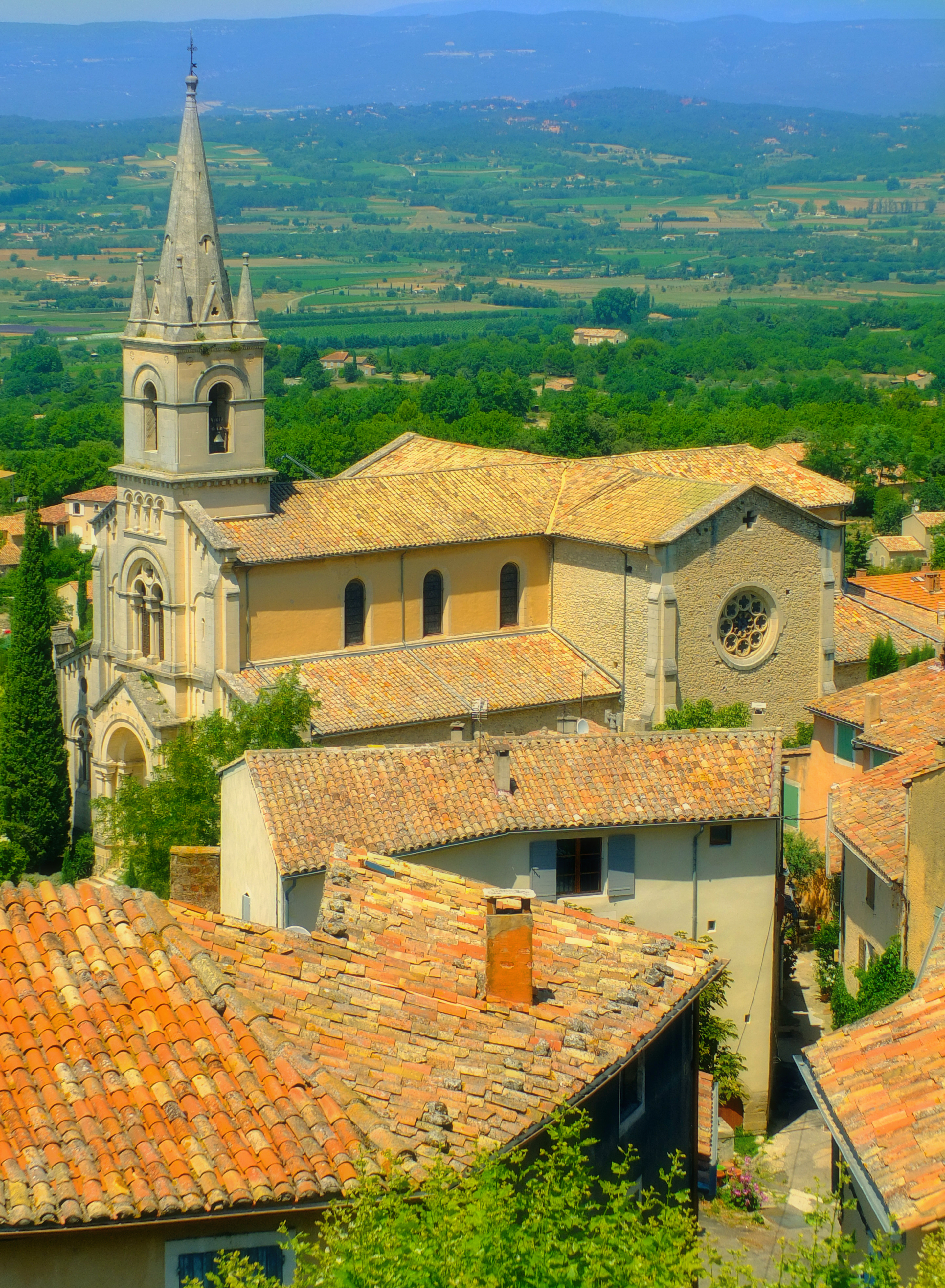 Alt=Photo of Bonnieux Provence church"