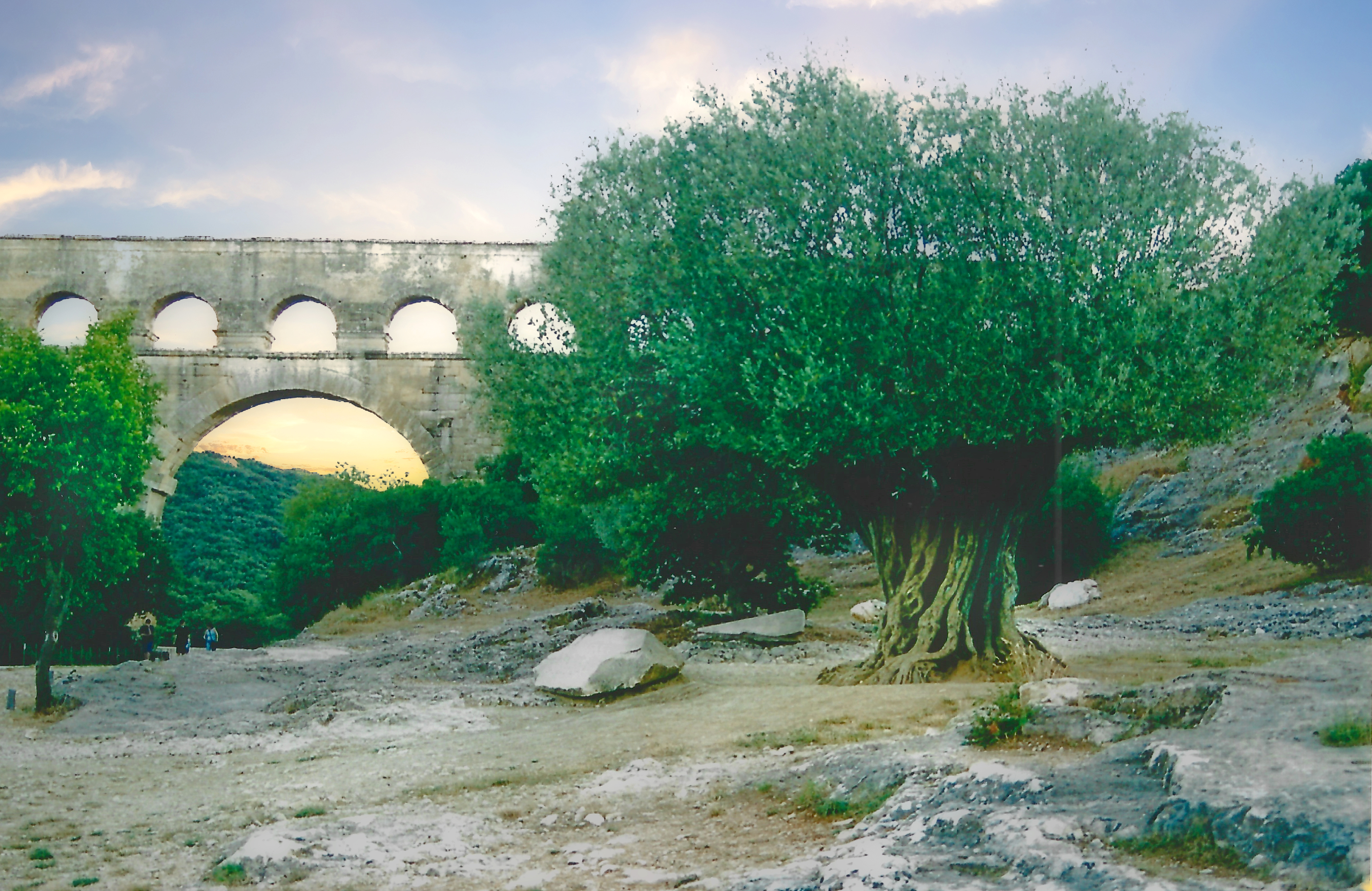 Alt="Photo of Pont du Gard Provence France Roman Bridge"
