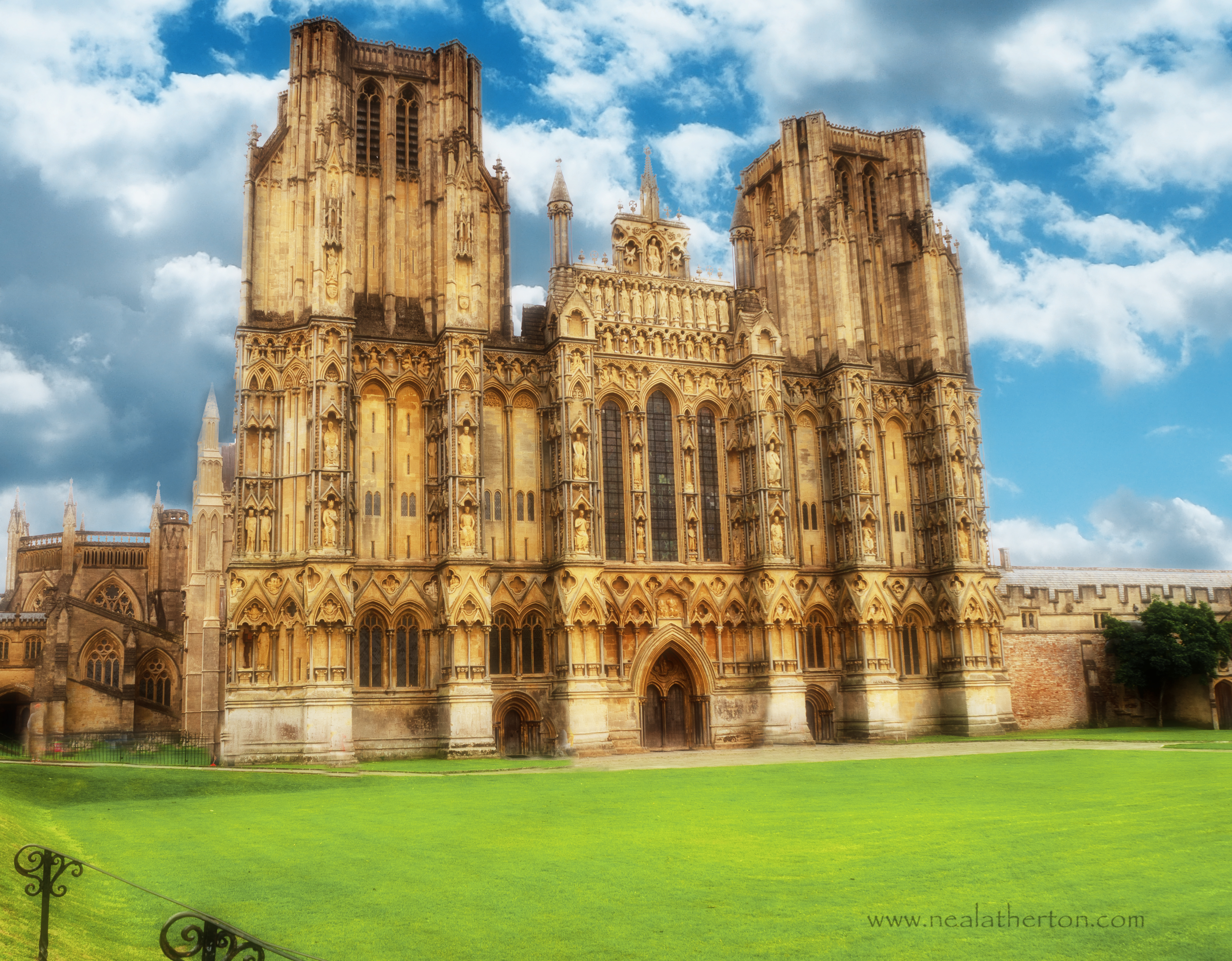 Alt="Photo of Wells cathedral Somerset"
