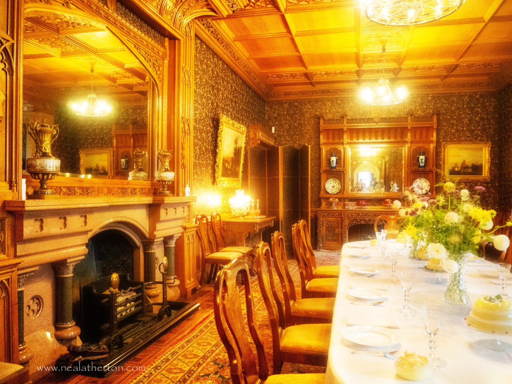 Alt="Dining room in the gothic Tyntesfield House Somerset"